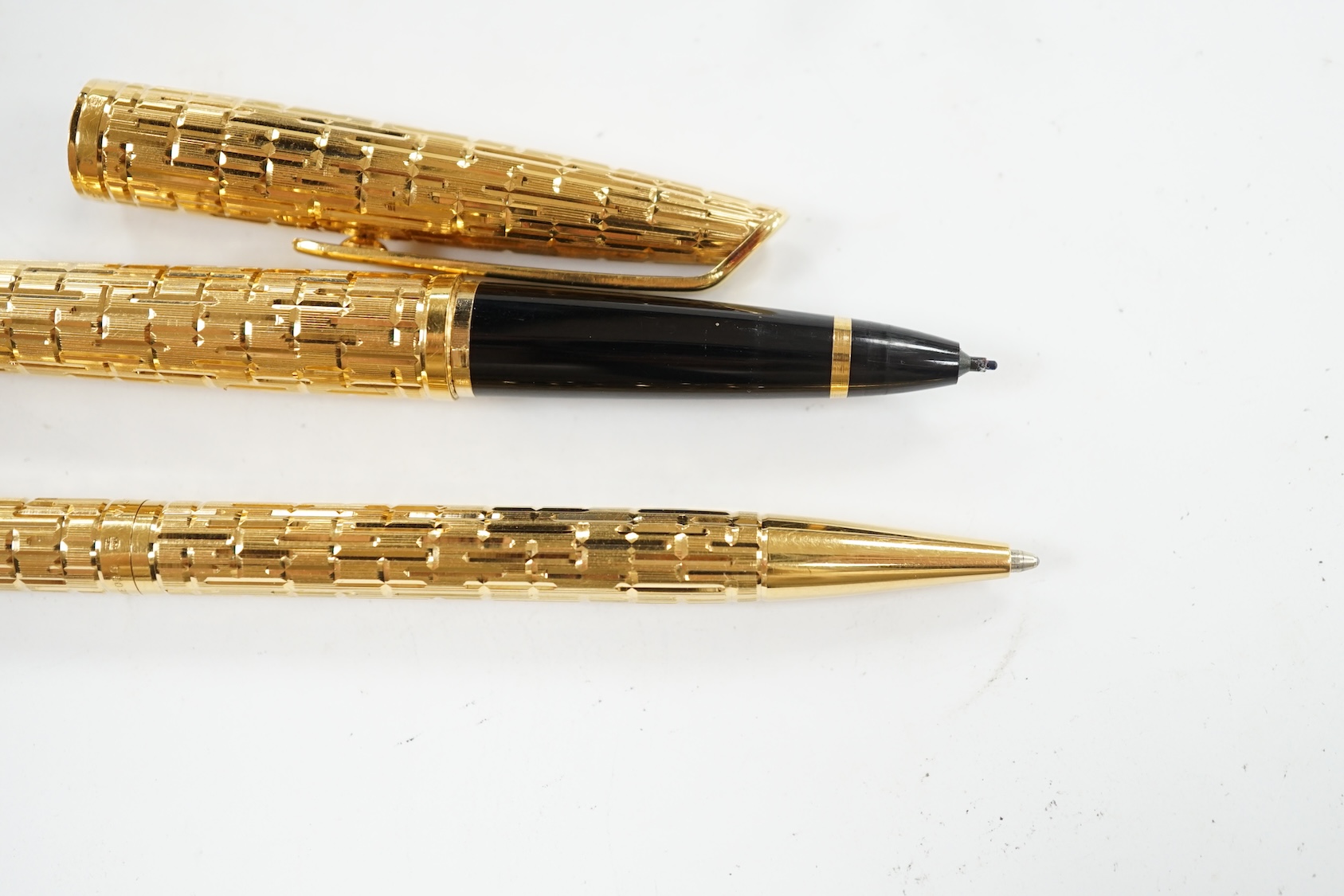 A Watermans gold plated crocodile pattern fountain pen and ballpoint pen (2). Condition - good